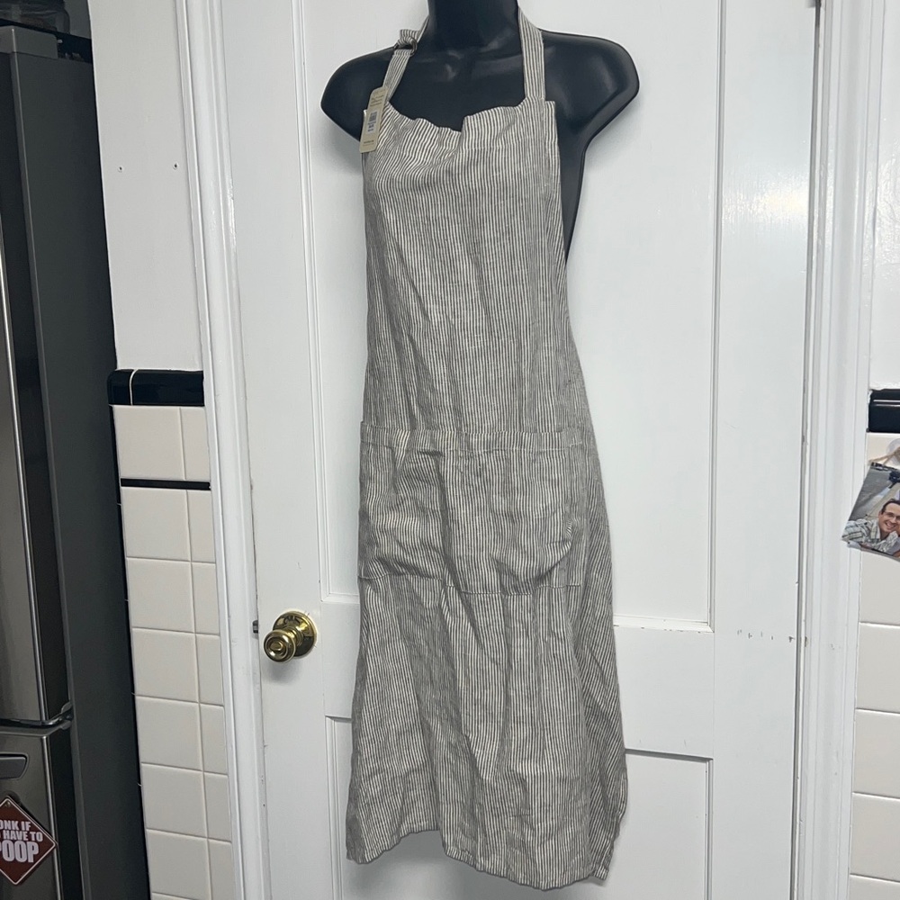 🆕 Sur La Table Washed Linen Apron